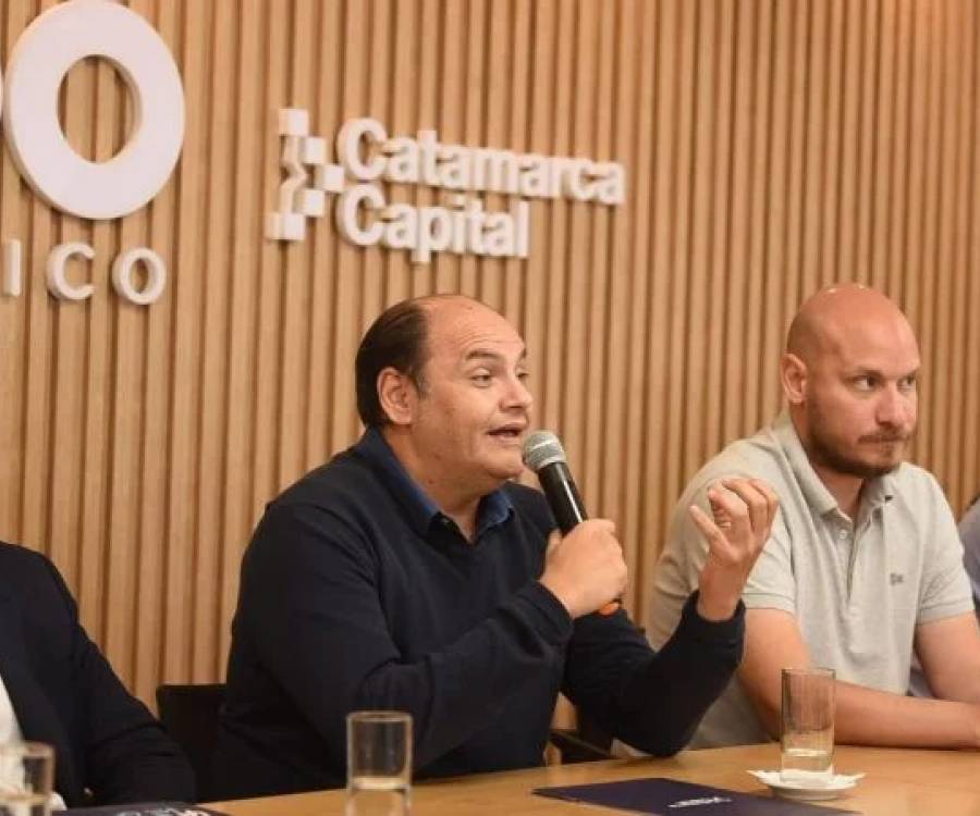 Gustavo presentó el Plan Local de Acción Climática