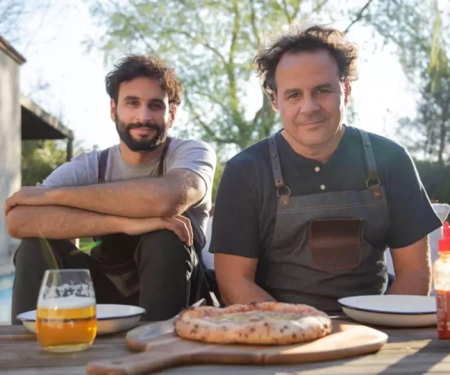 De la góndola del supermercado hasta Hong Kong: cómo es el nuevo proyecto del chef Roberto Petersen junto a su hijo Mateo