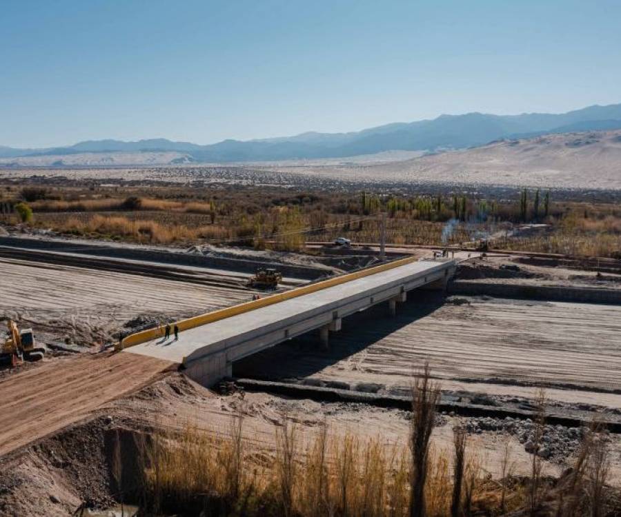 El puente de Medanitos en su etapa final