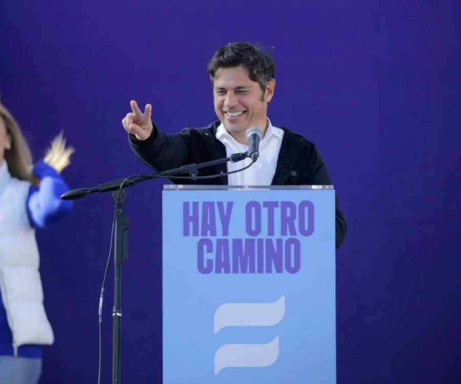 Kicillof lanzó su fuerza política y pidió que el peronismo sea 