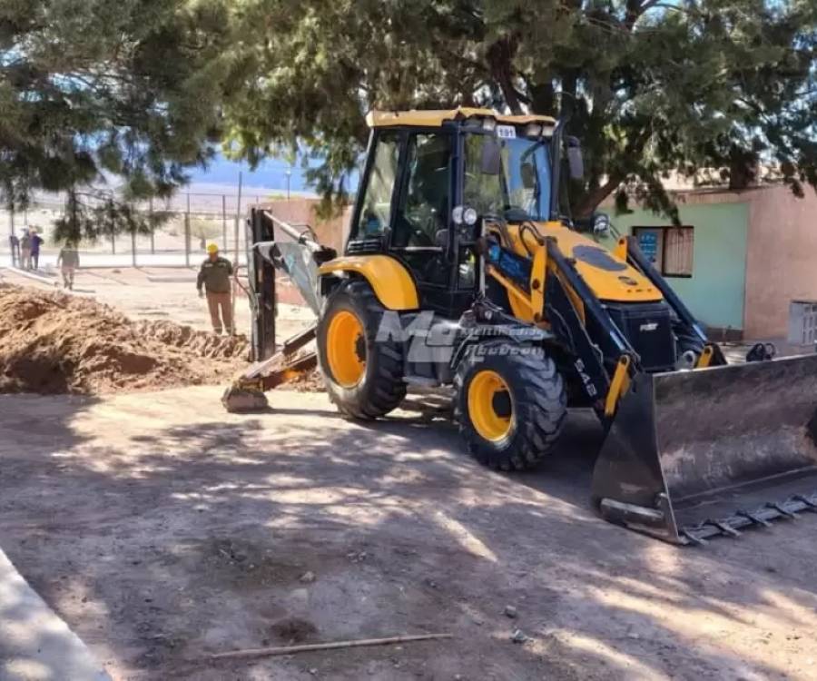 Fiambalá incorpora al barrio 30 Viviendas a la red cloacal