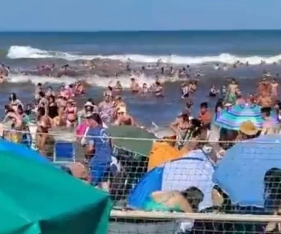 Un muerto y 35 heridos por una ola gigante que impactó en Santa Clara del Mar y Mar del Plata