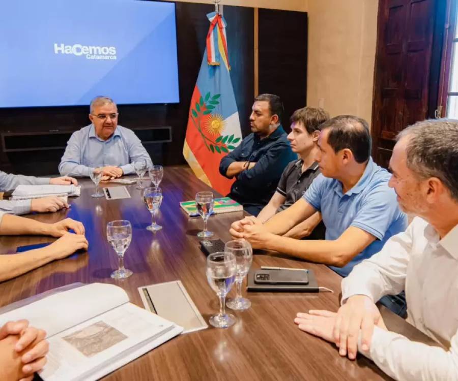 Jalil analizó con Inti Energy proyectos para instalar parques solares en Catamarca