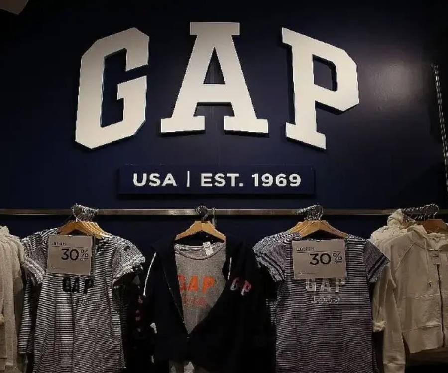 Sigue la ola de importados: Carrefour compite con Coto y vende GAP, Old Navy y Banana Republic
