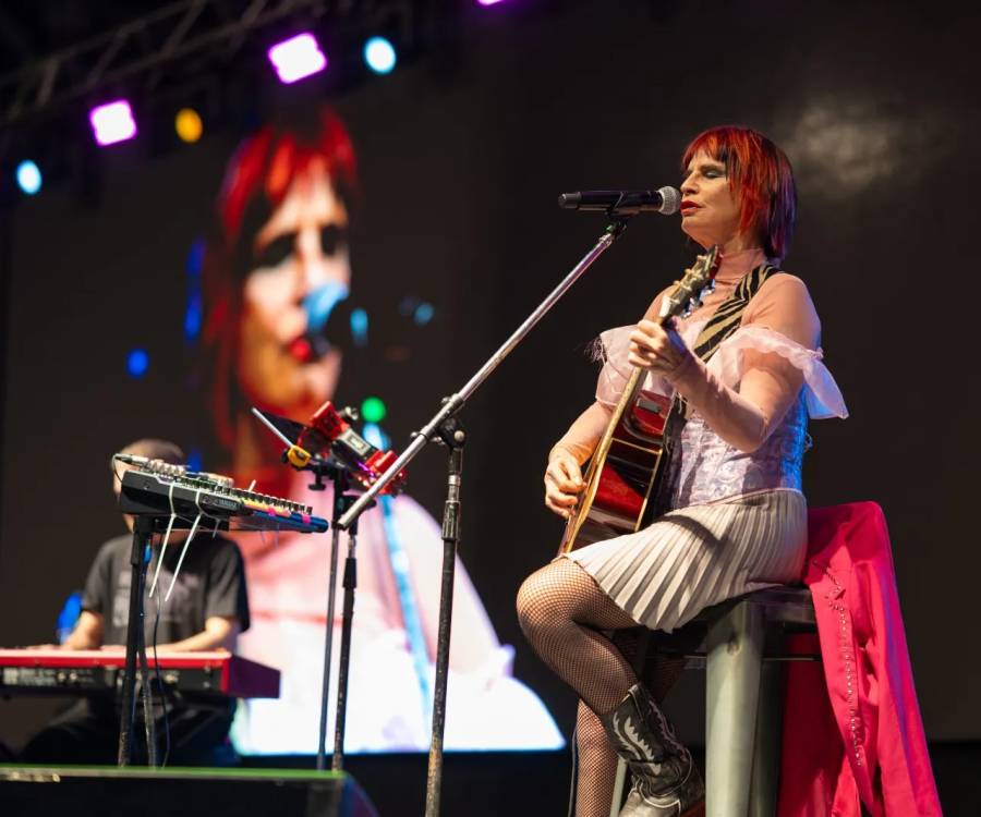 Con un gran espectáculo Fabiana Cantilo cerró la Feria del Libro de Catamarca