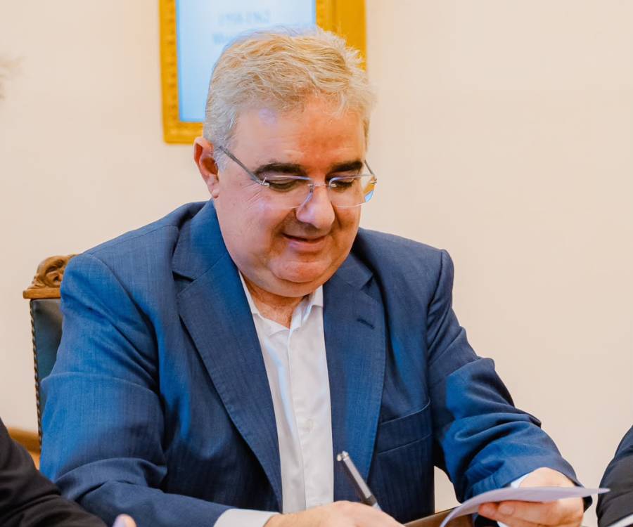 Beneficiarios de Becas Catamarca Incluye: tendrán un aumento de $100.000