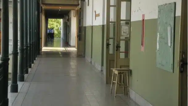 UNIV