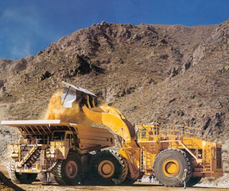 Fondos mineros para reactivar obras viales en departamentos del este provincial