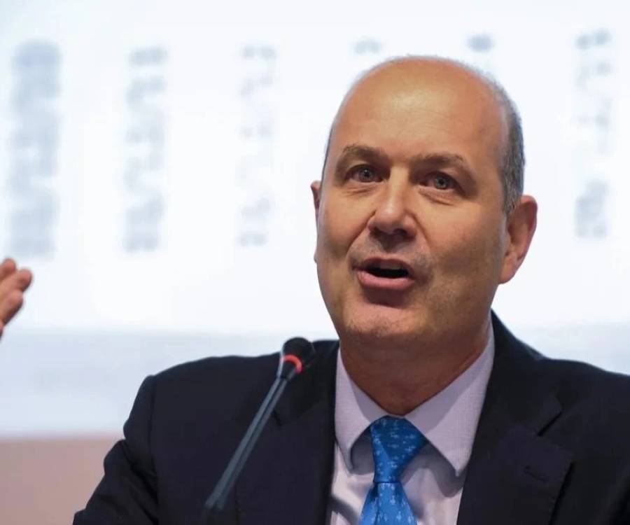 El Gobierno planea una reforma laboral mientras crece el empleo informal