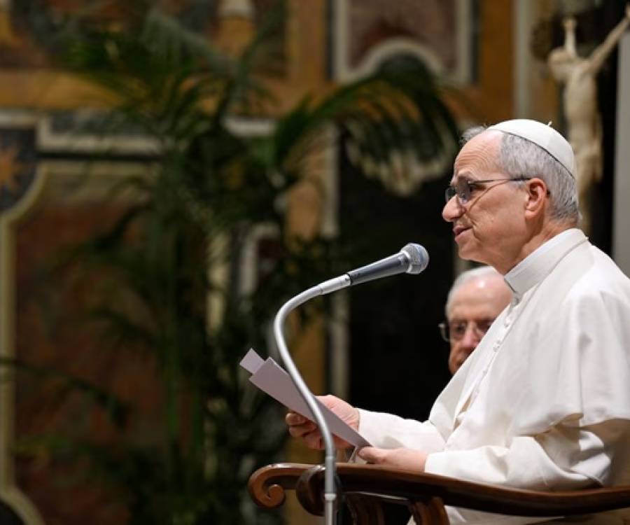 León XIV asumió como Papa en una histórica misa: fuerte llamado a la unidad de la Iglesia