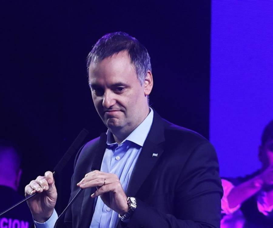 Adorni, logró un triunfo clave que sacude el tablero político