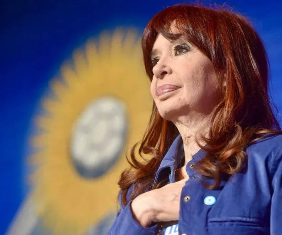 Cristina: «Estos tipos no construyeron ni una puta escuela, su única obra es cambiarle el nombre a lo que hicieron otros»