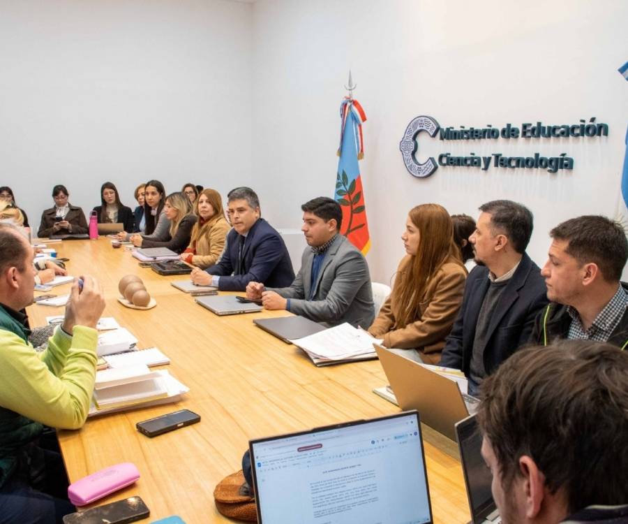 Gremios docentes y Educación arrancaron la paritaria pedagógica