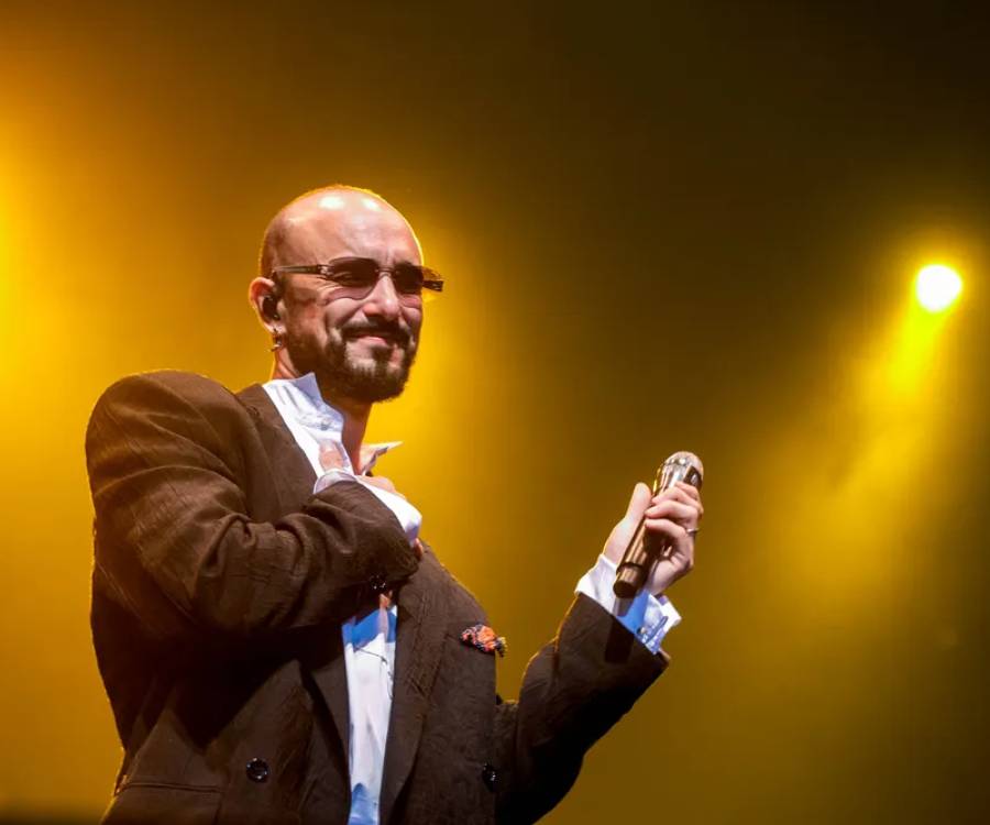 EXCELENTE PRESENTACION ABEL PINTOS EN LA APERTURA DE LA FIESTA DEL PONCHO 2025