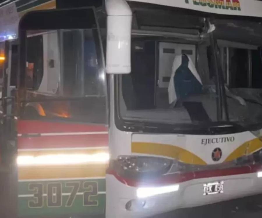 Chocaron tres micros con hinchas de Estudiantes que iban a Santiago del Estero