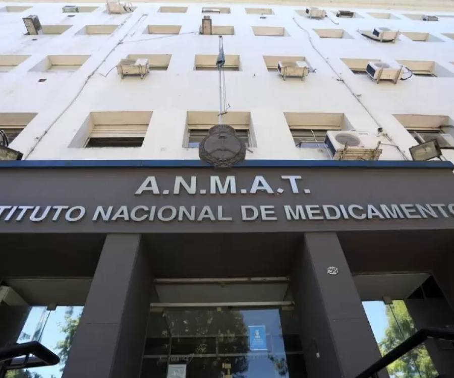 ANMAT prohibió productos de limpieza y químicos para piletas en todo el país