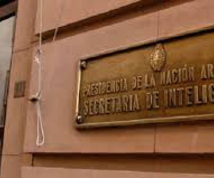 La oposición rechazó los cambios en la Ley de Inteligencia y alertó sobre el 