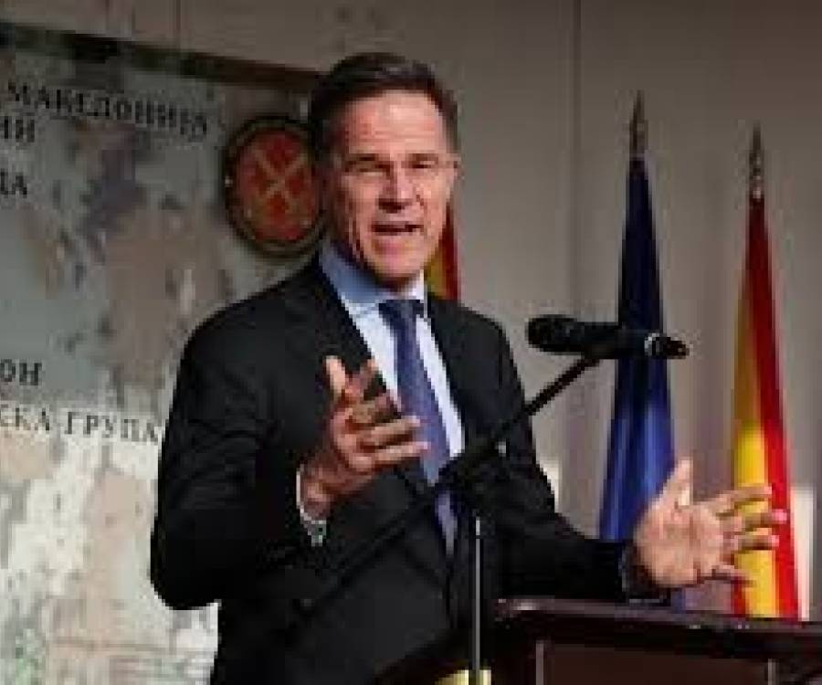 El artículo 5 no es una opción pese al misil derribado en Turquía, dice jefe de la OTAN