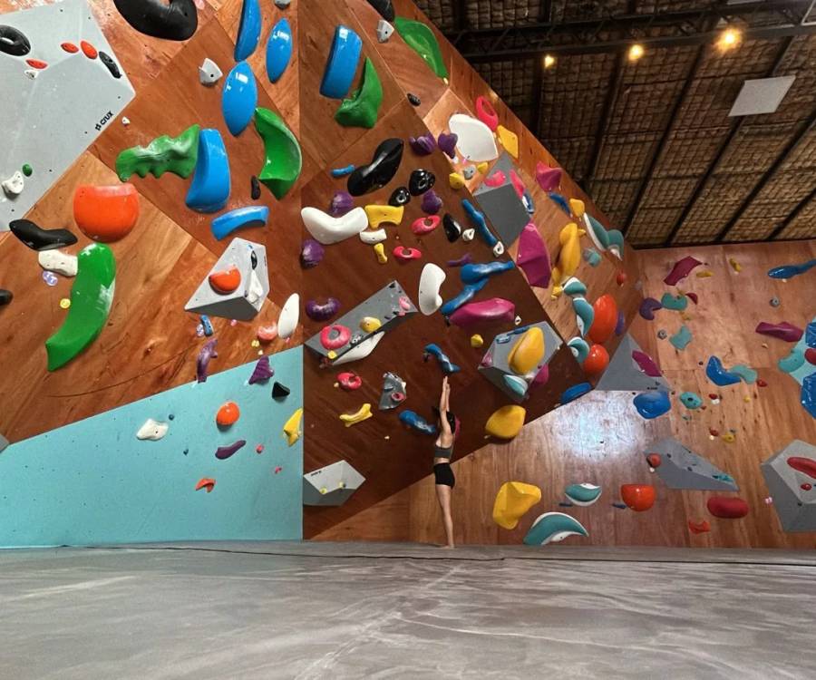 CORDOBA: No es solo un muro: con US$ 300.000 dólares de inversión abrió Avista Cerro (escalada para principiantes y avanzados)