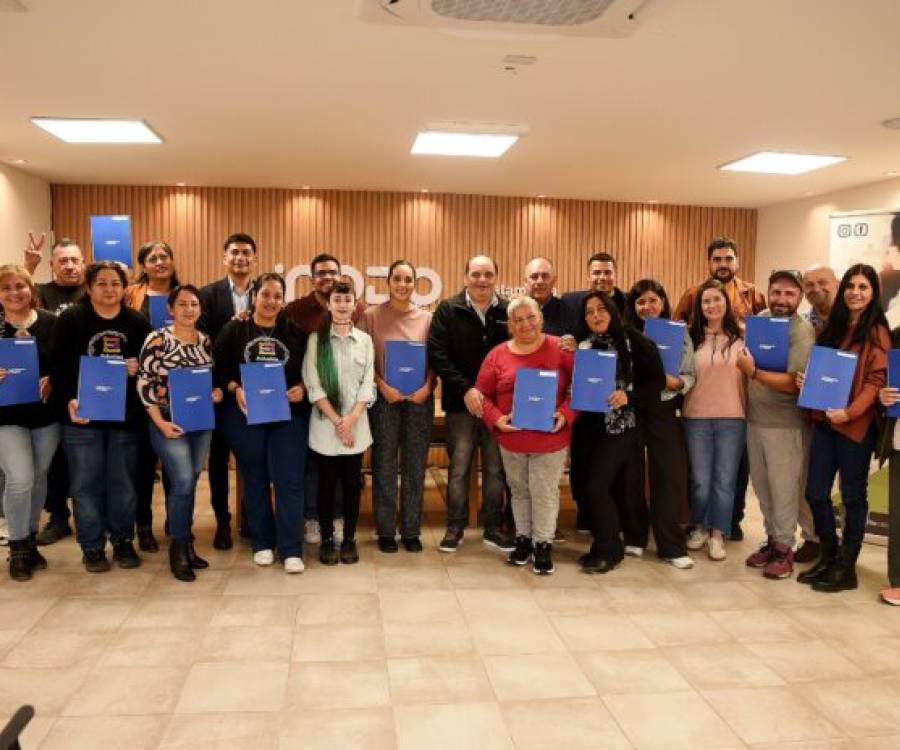 Caja de Crédito Municipal entregó $24 millones en créditos para emprendedores del Poncho 2026