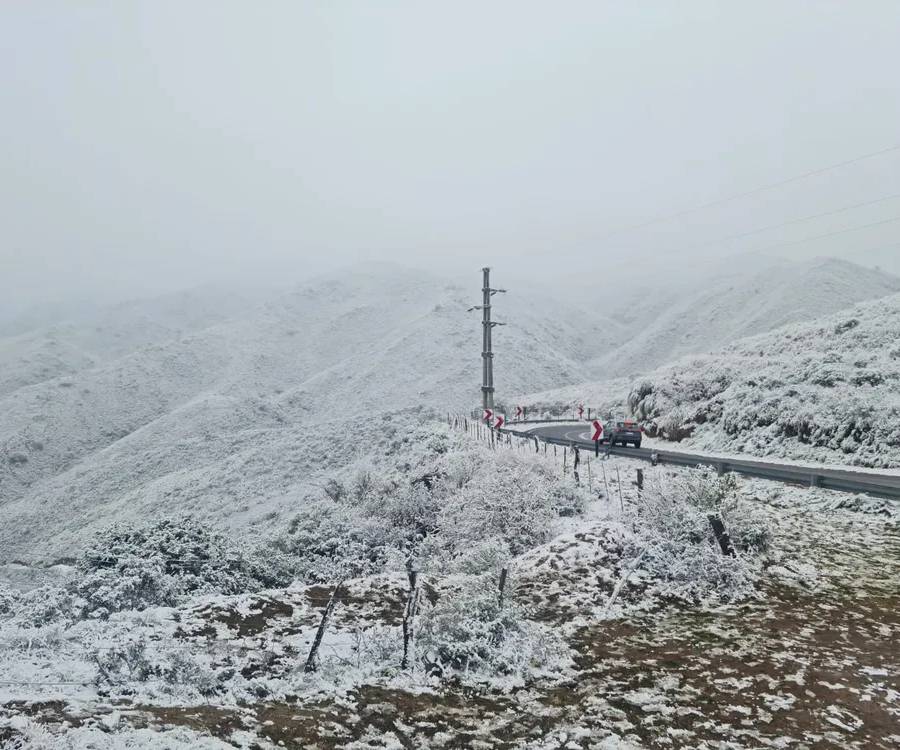 El frío extremo no da tregua y aumenta el ausentismo escolar
