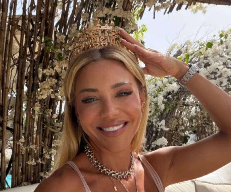 Las fotos del cumpleaños de Evangelina Anderson en Marbella: torta vasca y un festejo íntimo frente al mar