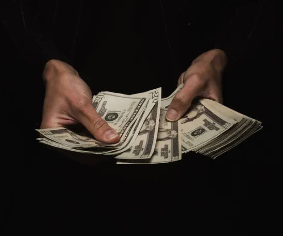 El Banco Central reglamentó las cuentas sueldo en dólares