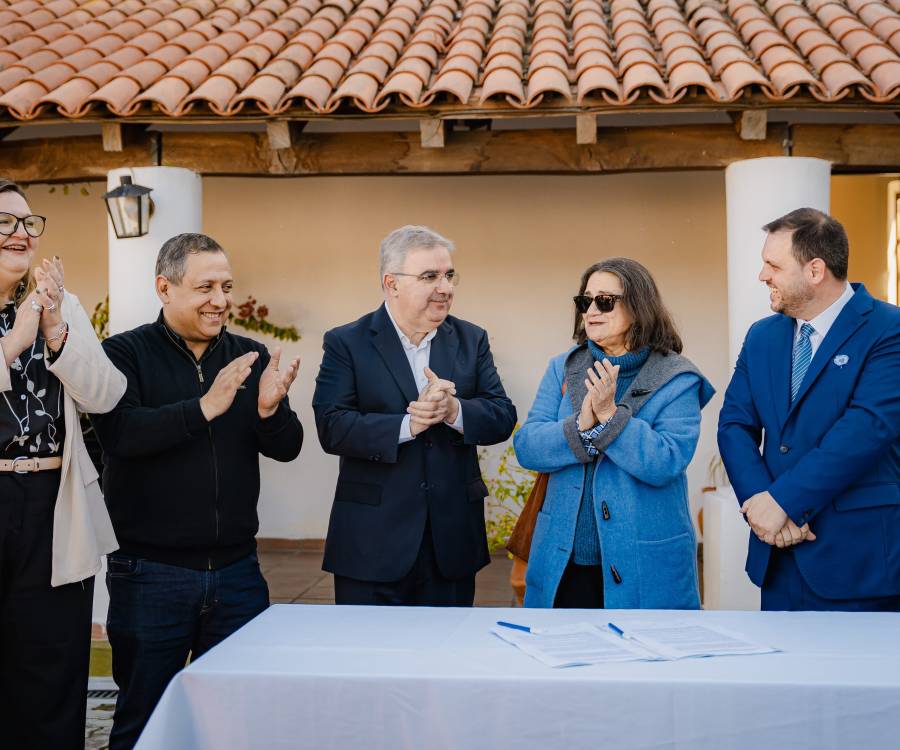 Raúl anunció la construcción de una nueva Hostería para Balcozna