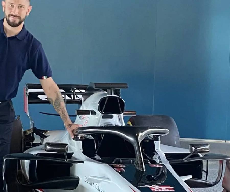 Es argentino, hizo ganar a Ferrari en Le Mans y hoy fabrica sus propios autos en Italia