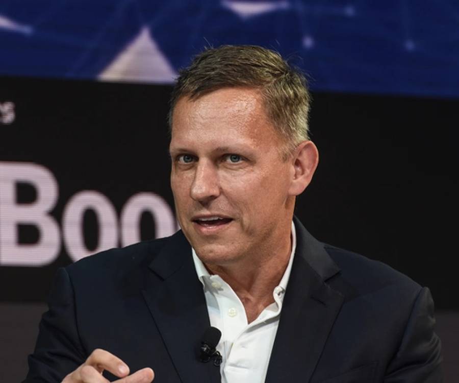 Peter Thiel apuesta por Vaca Muerta: invirtió US$76 millones en la petrolera de Miguel Galuccio