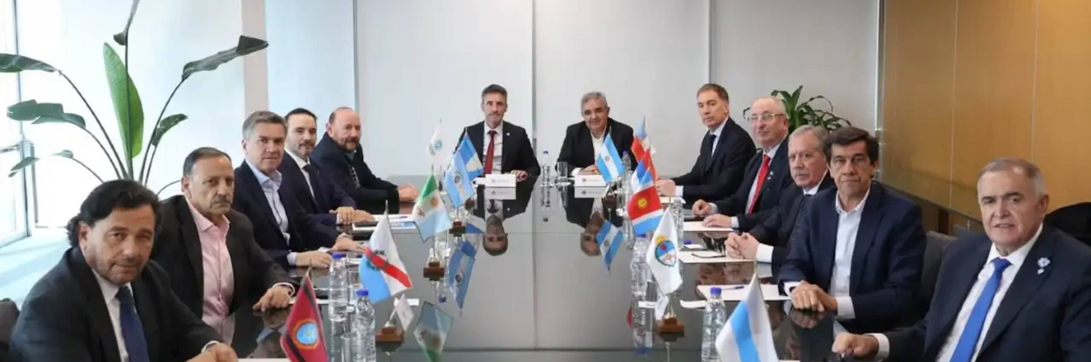 Santilli y Caputo se reúnen con gobernadores del Norte para analizar un régimen diferencial de tarifas eléctricas