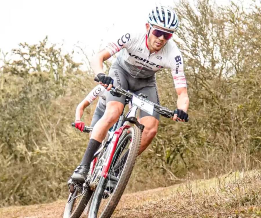 Medalla de oro para Argentina: Fernando Contreras ganó la final de Mountain Bike