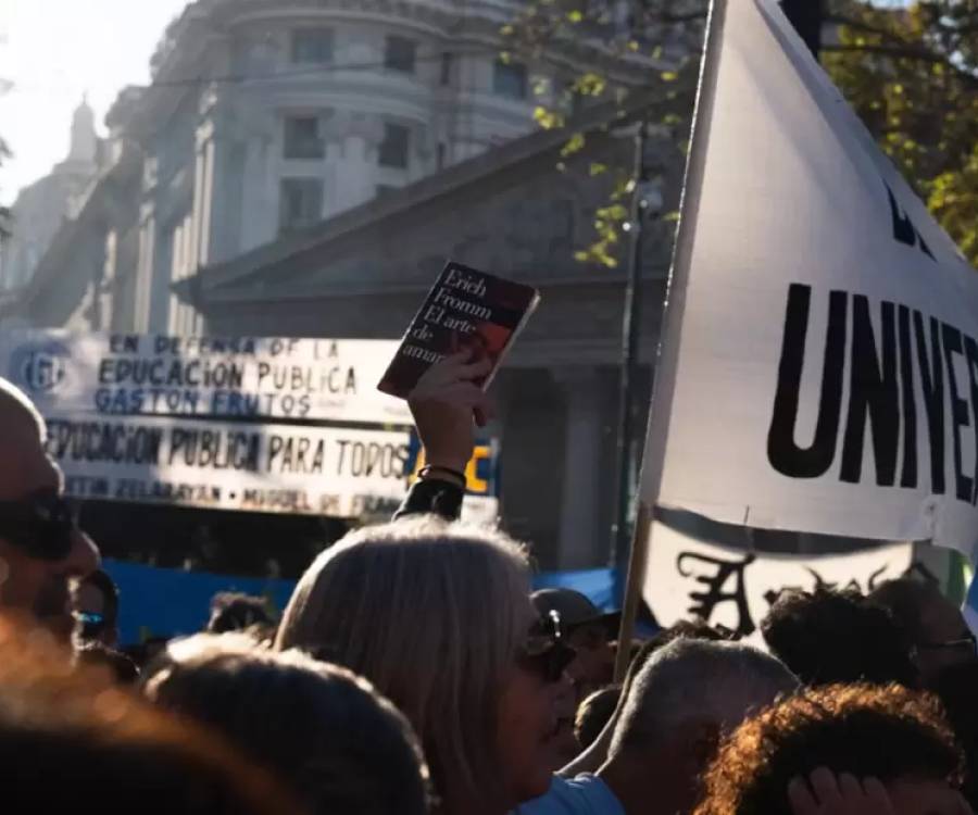 Docentes universitarios anunciaron un paro de hasta 72 horas y profundizan el reclamo salarial