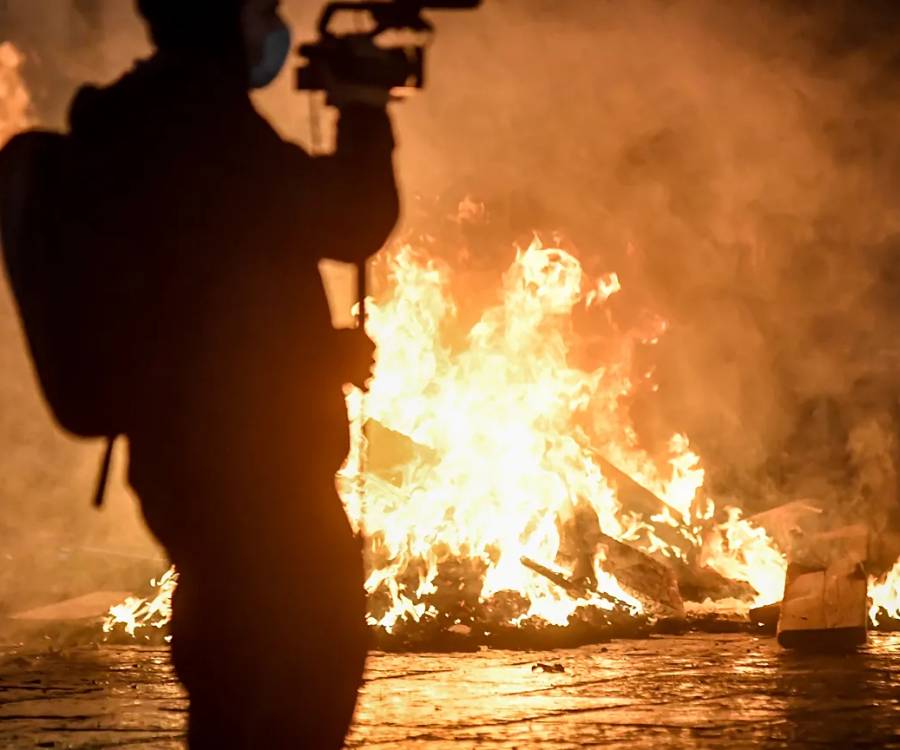 Italia se sumó a la ola de protestas en Europa: manifestantes se enfrentaron a la policía y anunciaron una huelga general